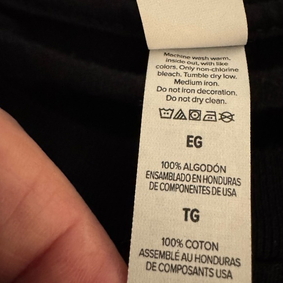 This Hail Lucipurr T-Shirt. NWOT. black. Size XL - Picture 8 of 8